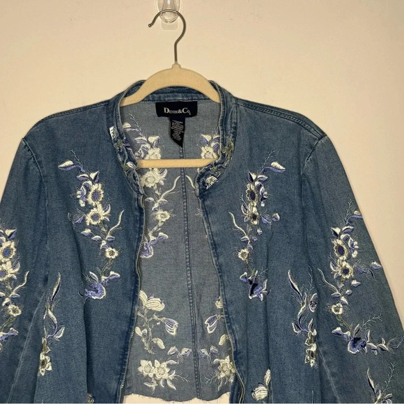VTG Denim & Co. Cottage Core Denim Jacket 
 Blue Floral Embroidered Cotton - Picture 8 of 15